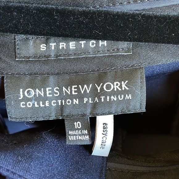 Jones New York Platinum navy suit pants - Picture 2 of 3